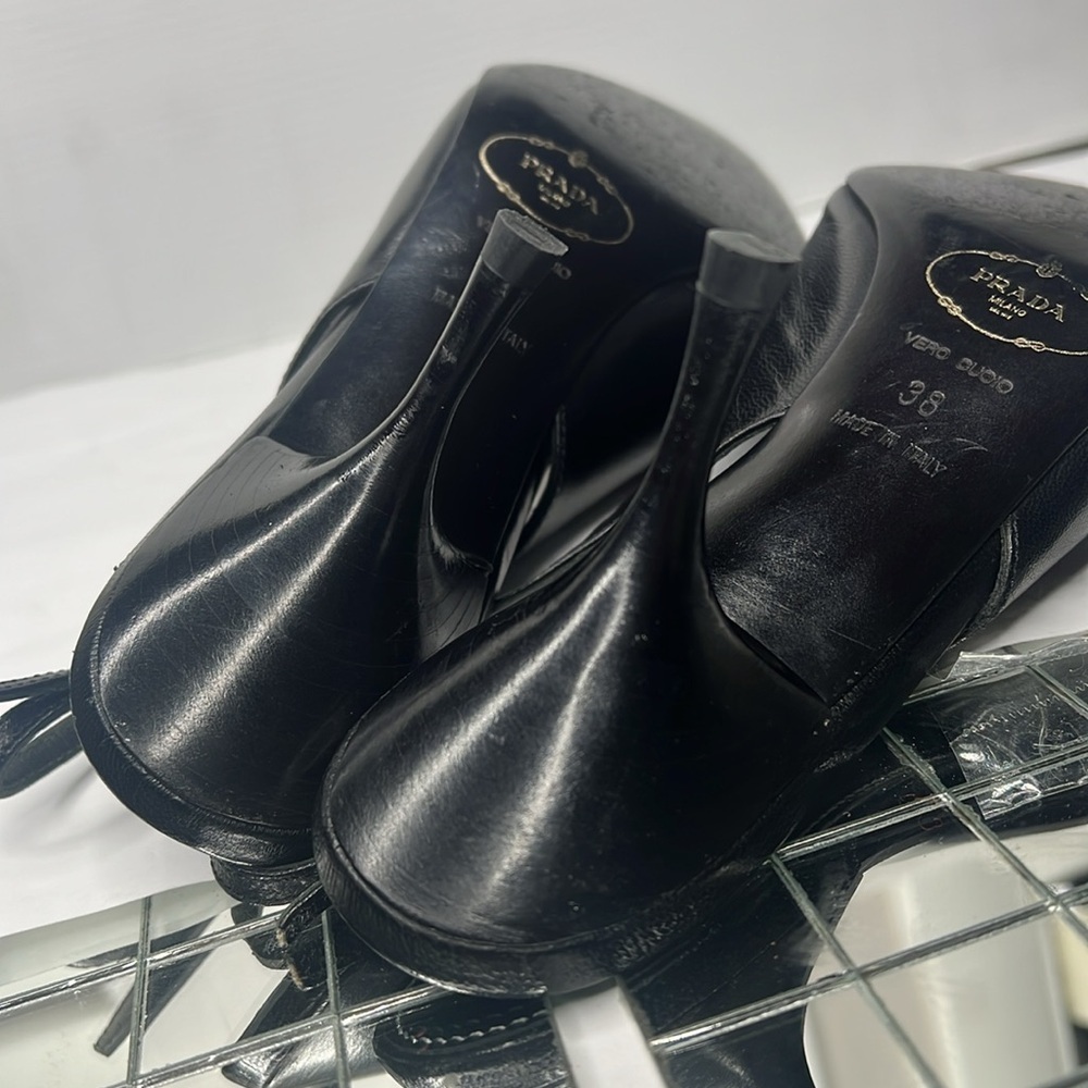 Prada Sz 38 Smooth Black Leather Slingback Slip On Classic Heels - Picture 9 of 11